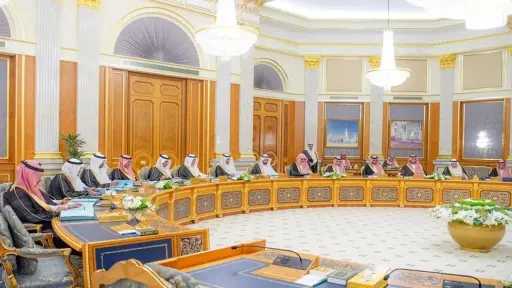 ولي العهد يطلق حزمة قرارات...