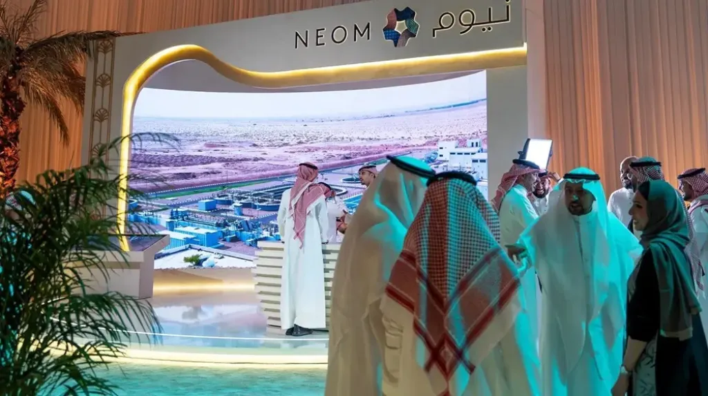 نيوم تستعرض رؤيتها المستقبلية في واحة الإعلام